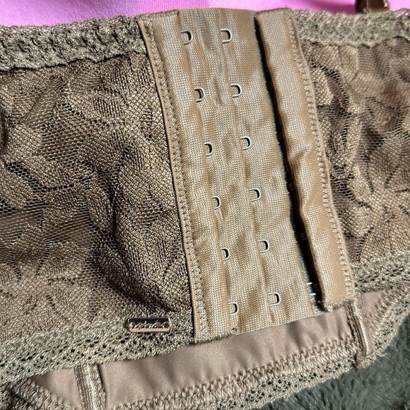 PINK by VS Lace Bralette Wireless, lightly Padded Brown Sz Medium - Picture 4 of 7